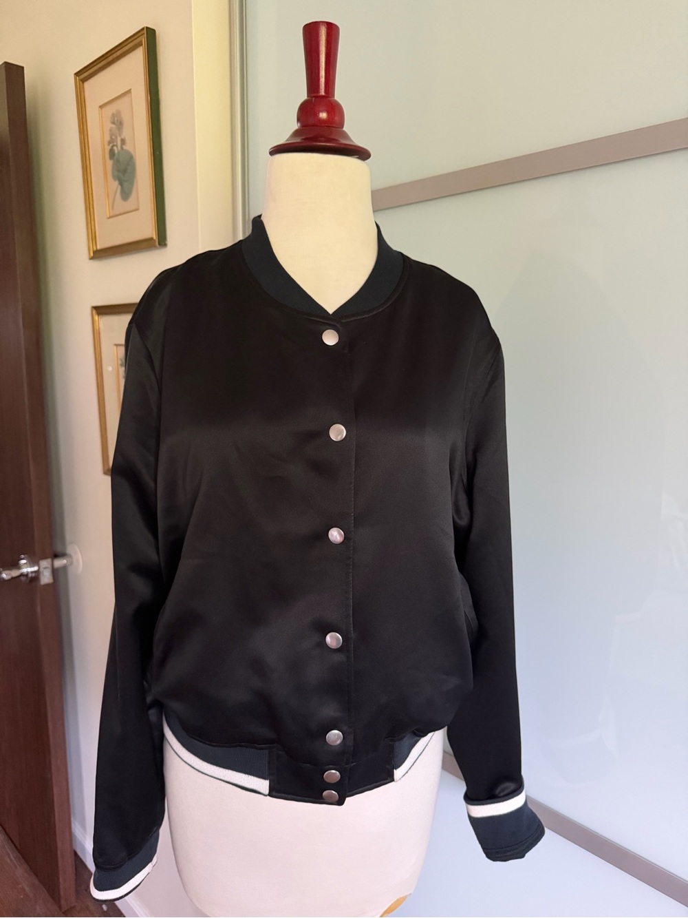 Victoria's Secret 2016 Paris Limited Edition Black Satin Bomber Jacket L